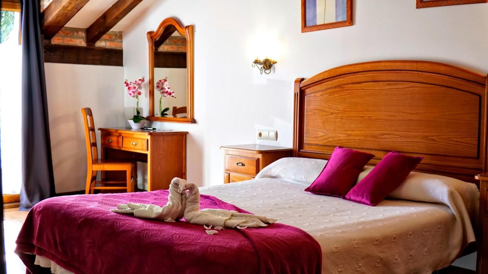 Hotel Marfrei Hinojedo Esterno foto
