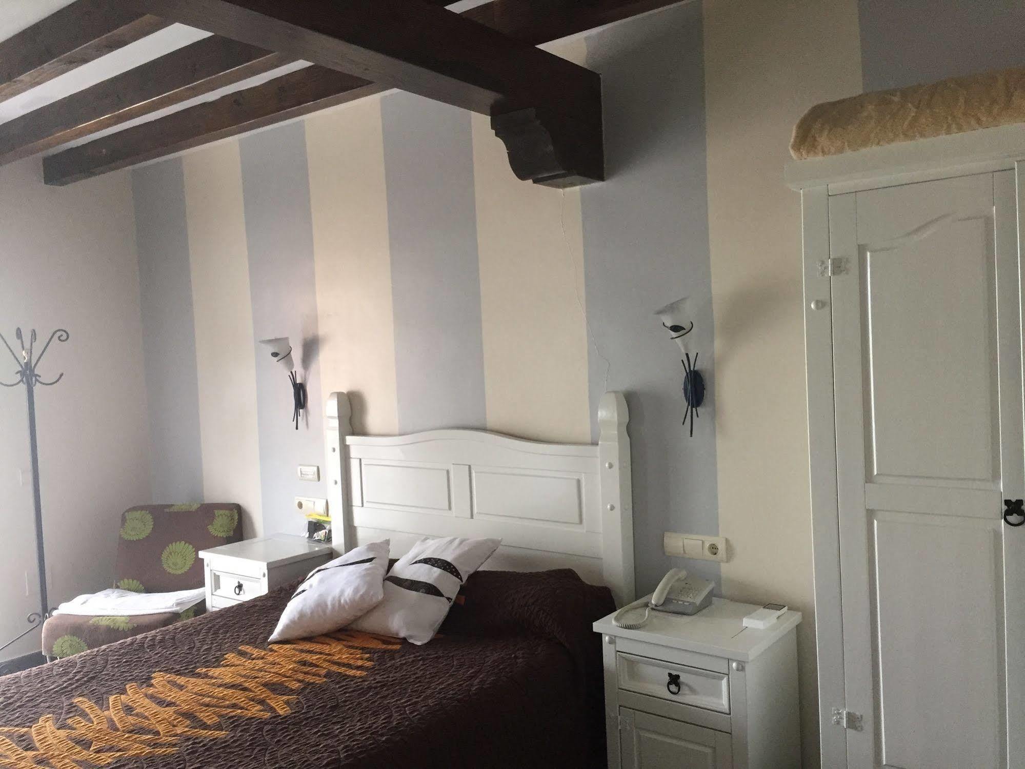 Hotel Marfrei Hinojedo Esterno foto