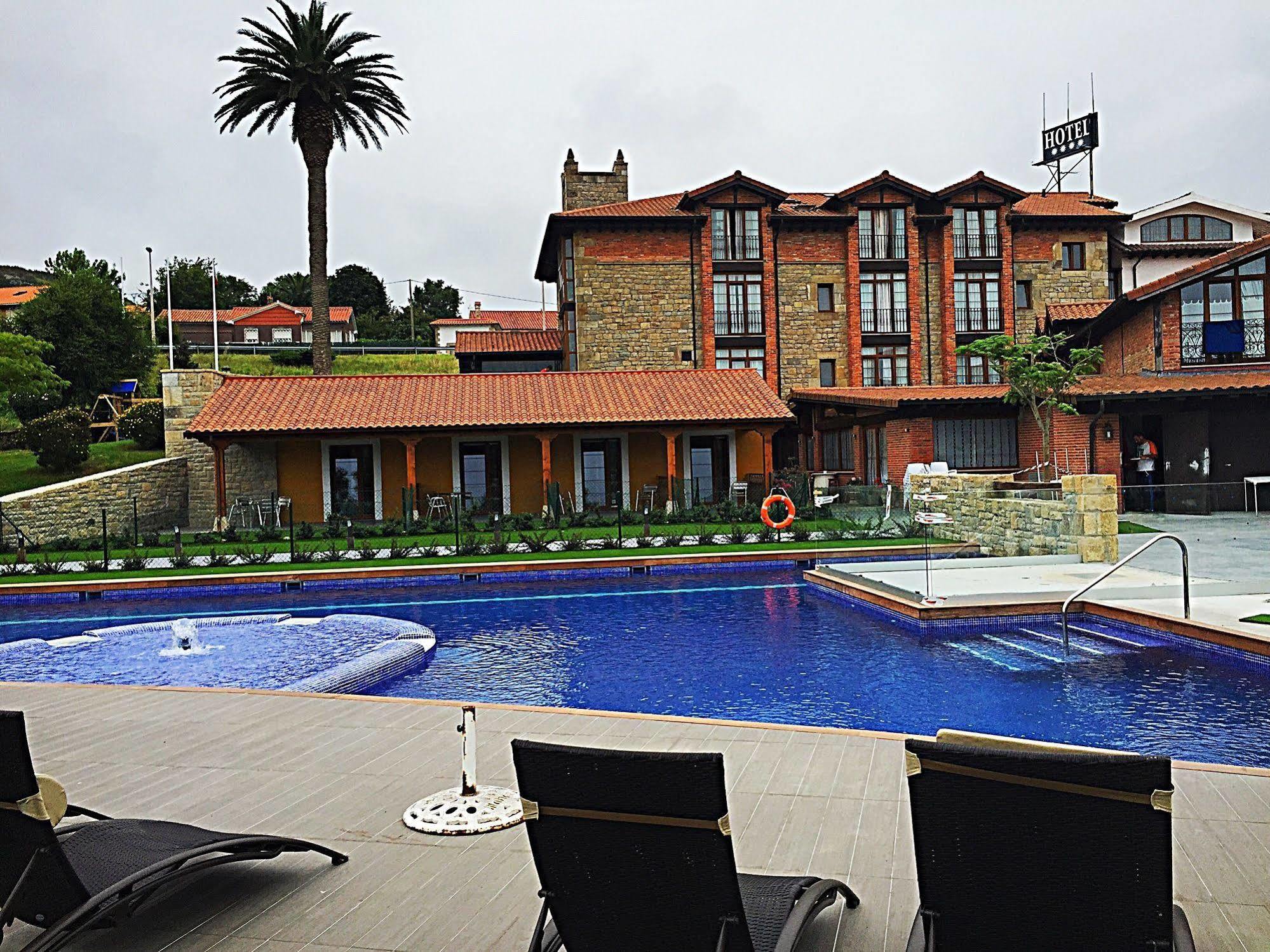 Hotel Marfrei Hinojedo Esterno foto